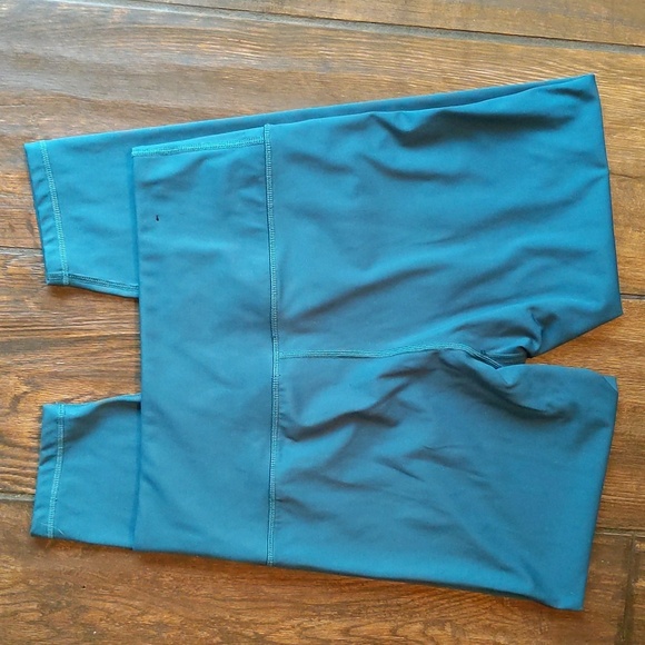 Banana Republic Teal 7/8 Leggings - Medium - Picture 6 of 6